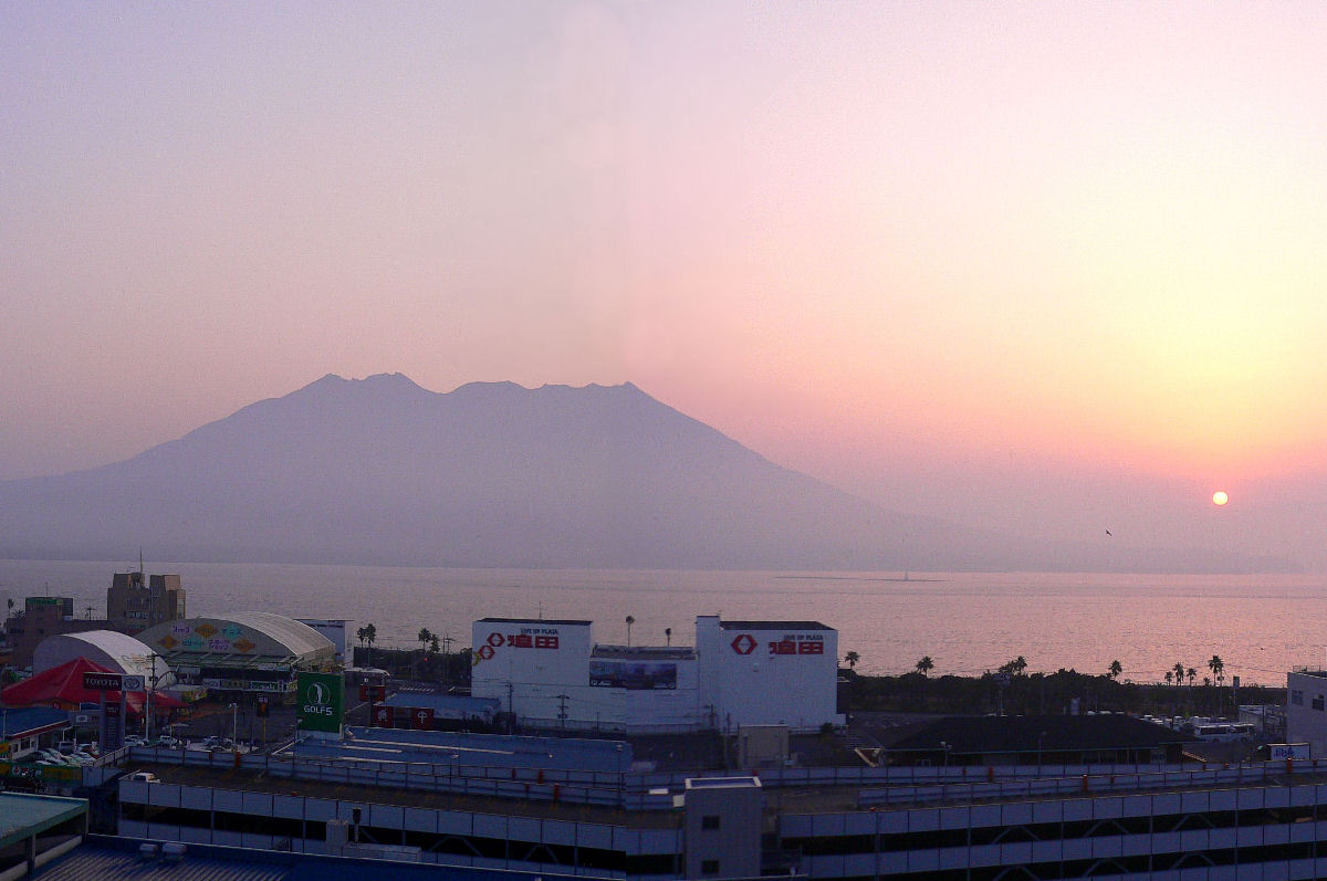 �o���̖閾��